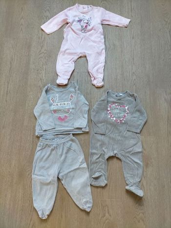 2 dors bien et un pyjama 2 pièces