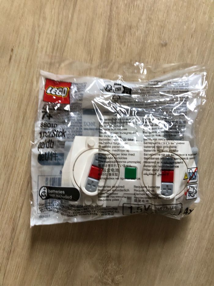 Télécommande lego neuf 88010