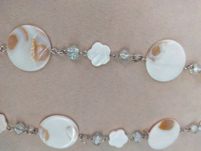 Collier en nacre blanche et perles – Collection Reflets de Lavande - photo numéro 10