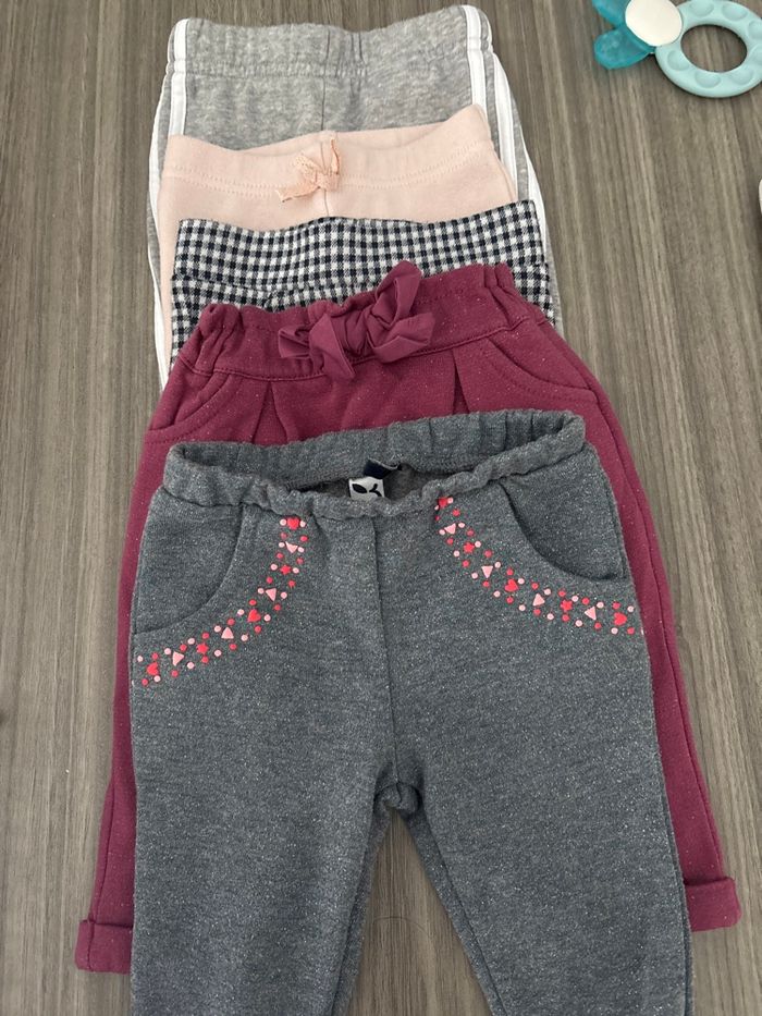 Lot 5 pantalons (jogging et autres)