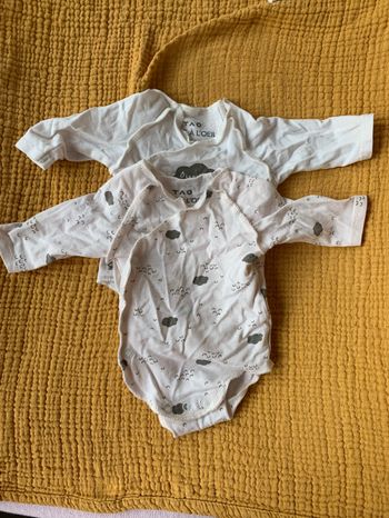 Lot de 2 bodies pour  prématuré