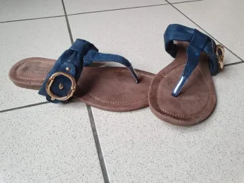 Sandales bleues