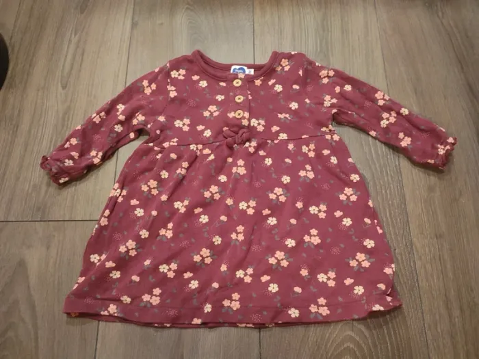 Robe tunique a fleur violette mots d'enfants 9 mois très bon état - photo numéro 3