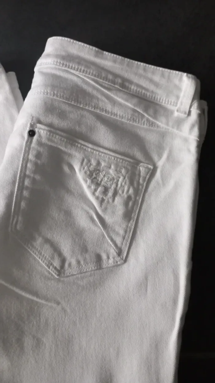 Très beau jeans C&A - photo numéro 6