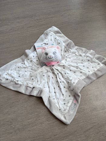 Doudou marie les aristochats neuf avec étiquette