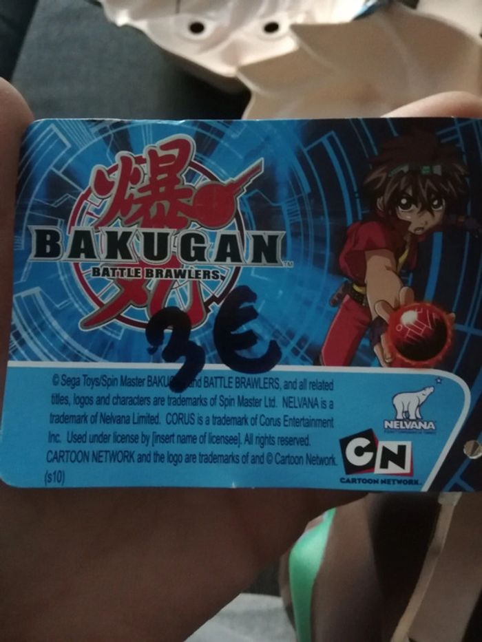 Lot de 5 masques en mousse bakugan pour déguisement - photo numéro 8