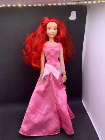 Poupée ariel de disneystore