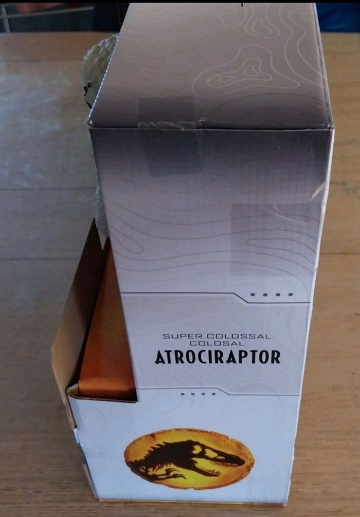 Dinosaure geant jurassic world neuf - photo numéro 8