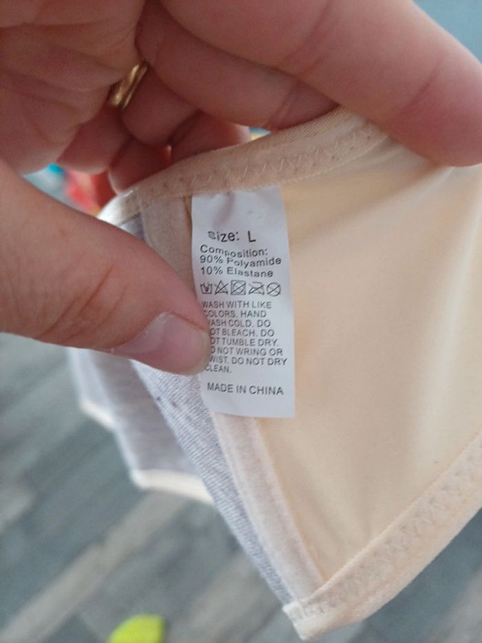 Soutien gorge - photo numéro 3