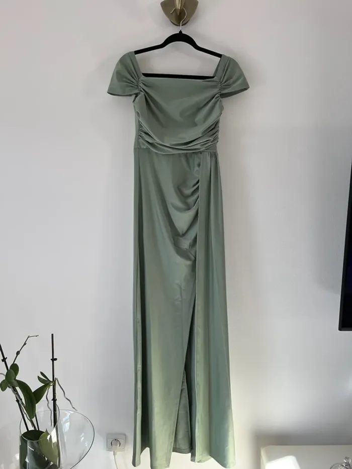 Robe de cérémonie - photo numéro 2