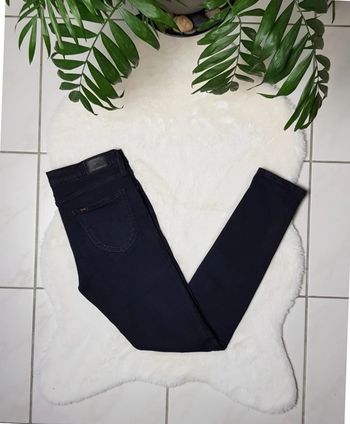 Jean Lee Scarlett W29 L33 Noir