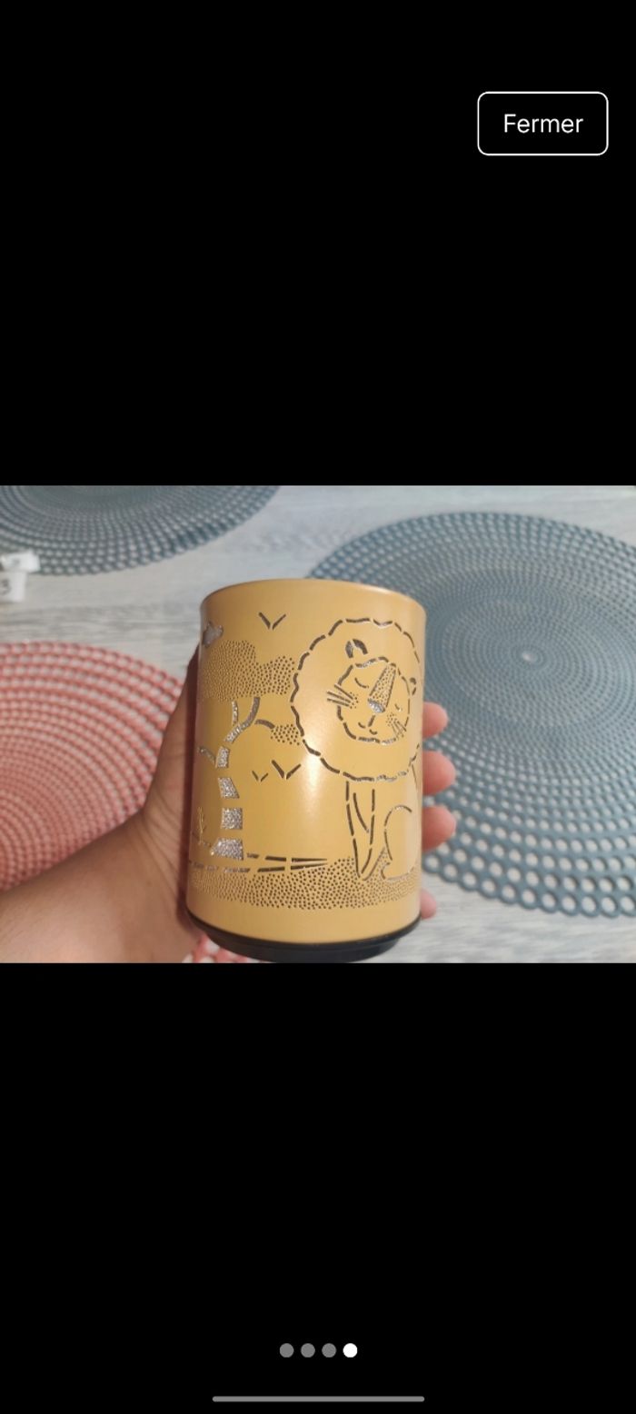 Veilleuse lion pour enfant - photo numéro 4