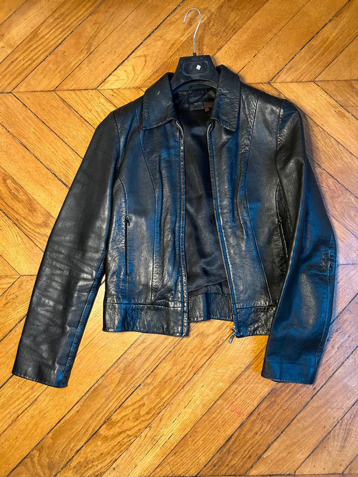 Veste en cuir véritable Zara taille 38/40, couleur noire