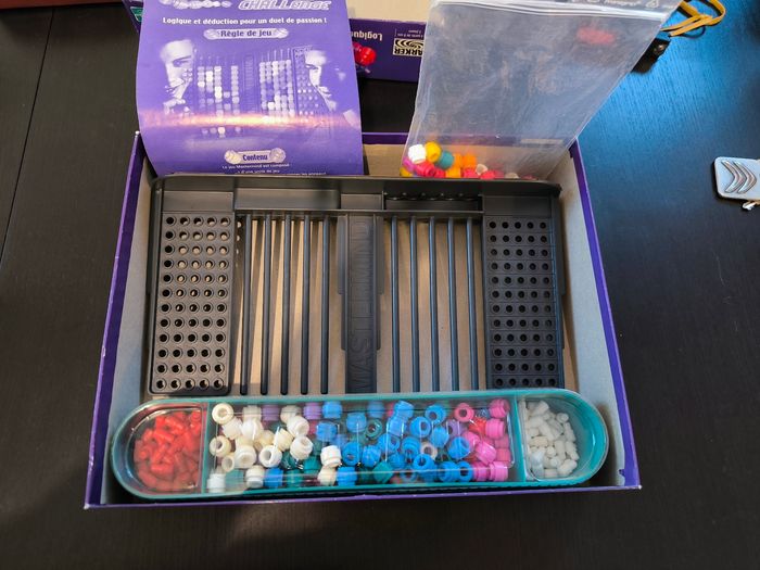 Jeu de société Mastermind vintage de 2001 de Parker - photo numéro 2