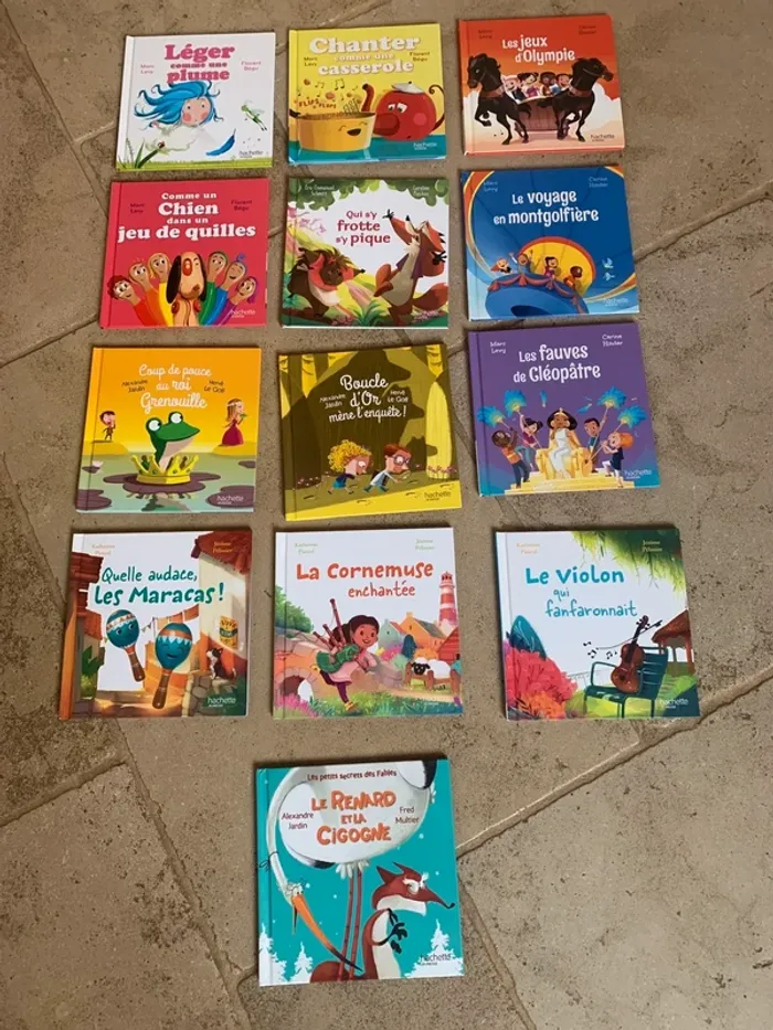 mini livre Hachette jeunesse Macdo