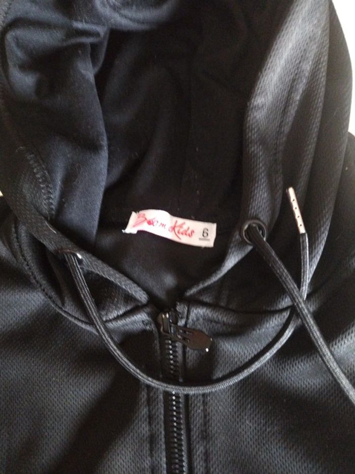 Jogging garçon sans marque. Taille 6 ans - photo numéro 2