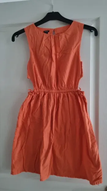 Robe orangée