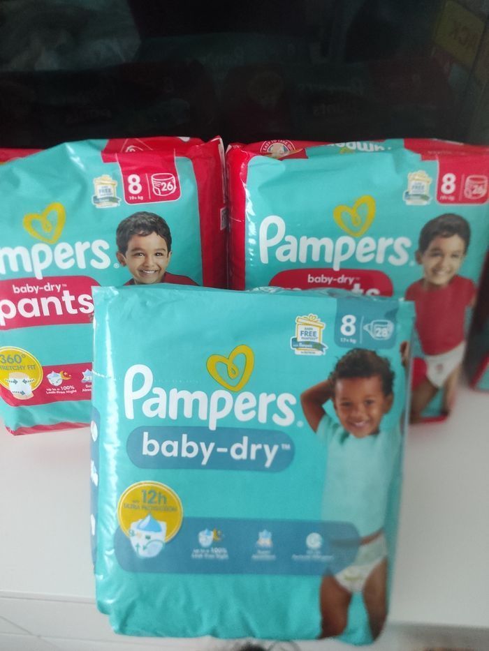 3 paquets Pampers taille 8 - photo numéro 2