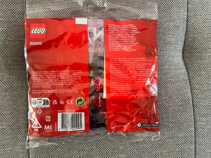 LEGO 30650 NEUF Kai et Rapton : la bataille du temple Ninjago 2 figurines - photo numéro 2