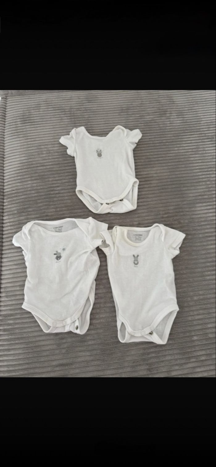 Lot vêtements bébé taille 1 mois - photo numéro 4
