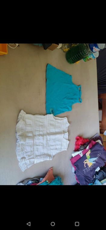 Lot de deux débardeurs