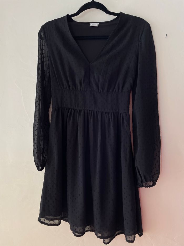 Robe noire - photo numéro 1