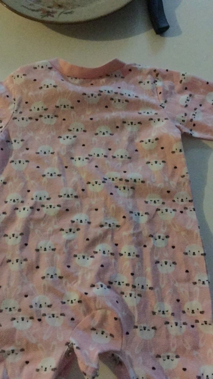Grenouillères rose fille avec petit lapin 1 mois