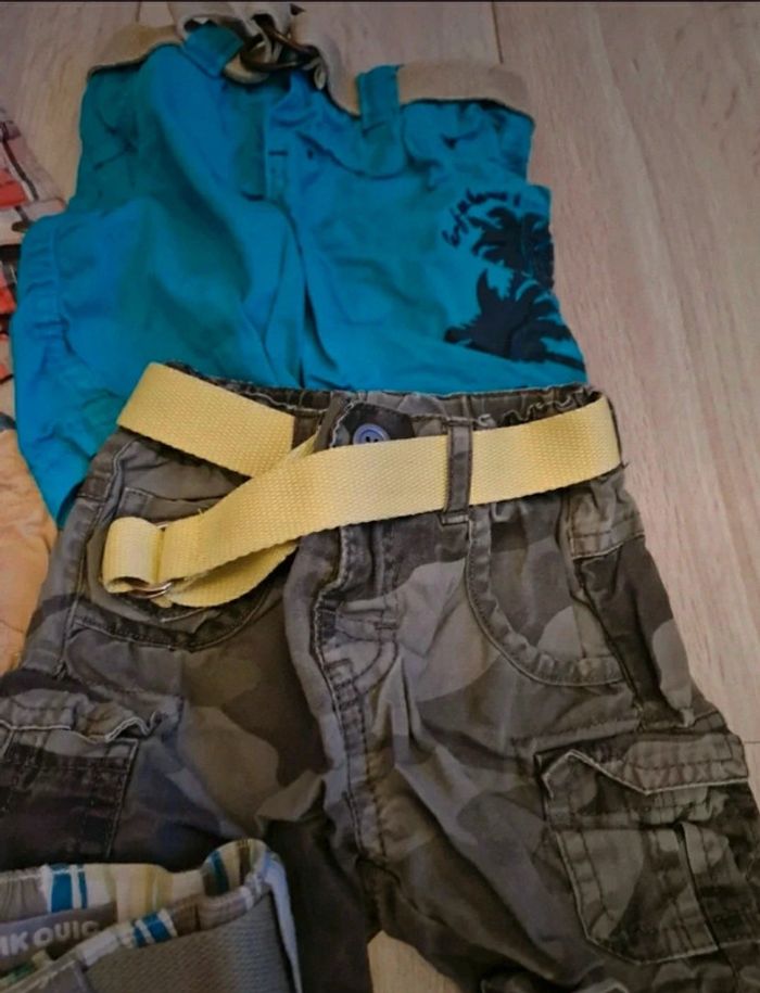 Lot de 5 shorts bermudas garçon taille 9 mois. Vêtements d'été  Très bon état  Envoi rapide - photo numéro 3