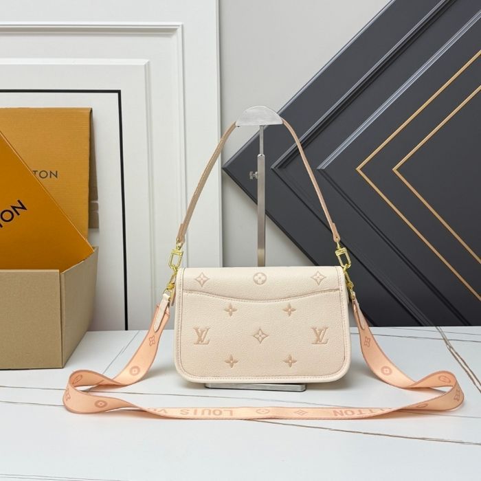 Louis Vuitton   Diane Monogram M45985 - photo numéro 3