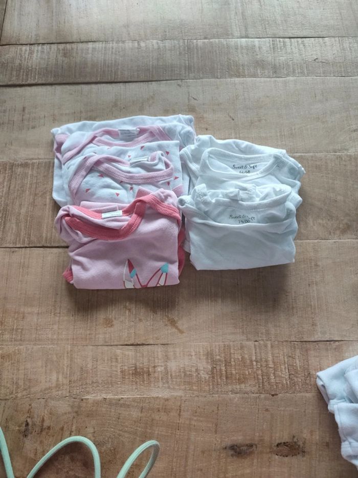 Lot de 5 bodies manches courtes 6 mois