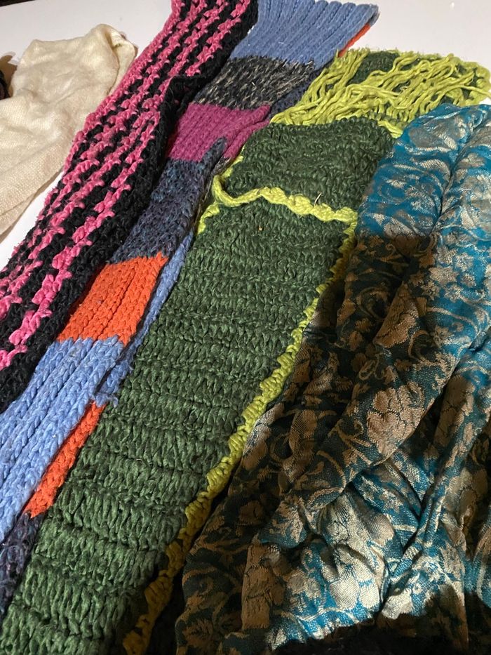 Lot écharpes et bonnets fille - photo numéro 7