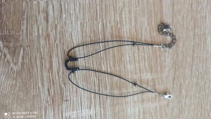 Bracelet noir lettre u - photo numéro 3