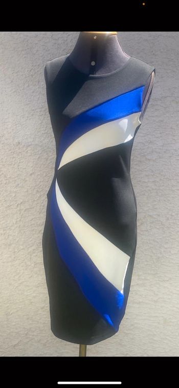 Robe neuve sans manches