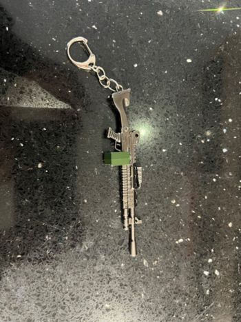 Porte clés fortnite mitrailleuse