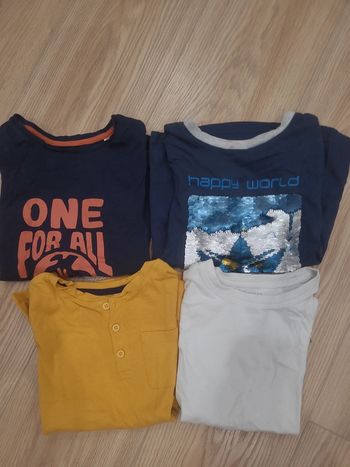 Lot 4 t shirts 6 ans