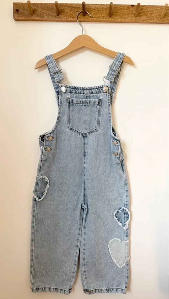 Salopette en jean cœurs Zara