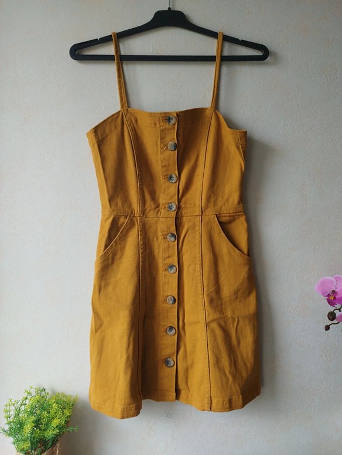 Robe moutarde bretelles - photo numéro 4