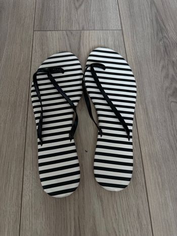 Tongs rayées noir & blanc style minimal chic tendance  – Taille 40 (US 9)