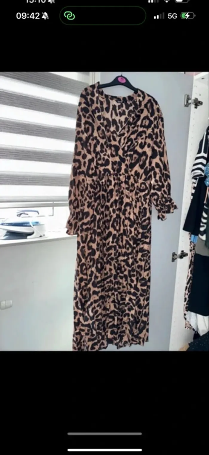 Magnifique robe leopard taille xl tres bonne etat - photo numéro 4