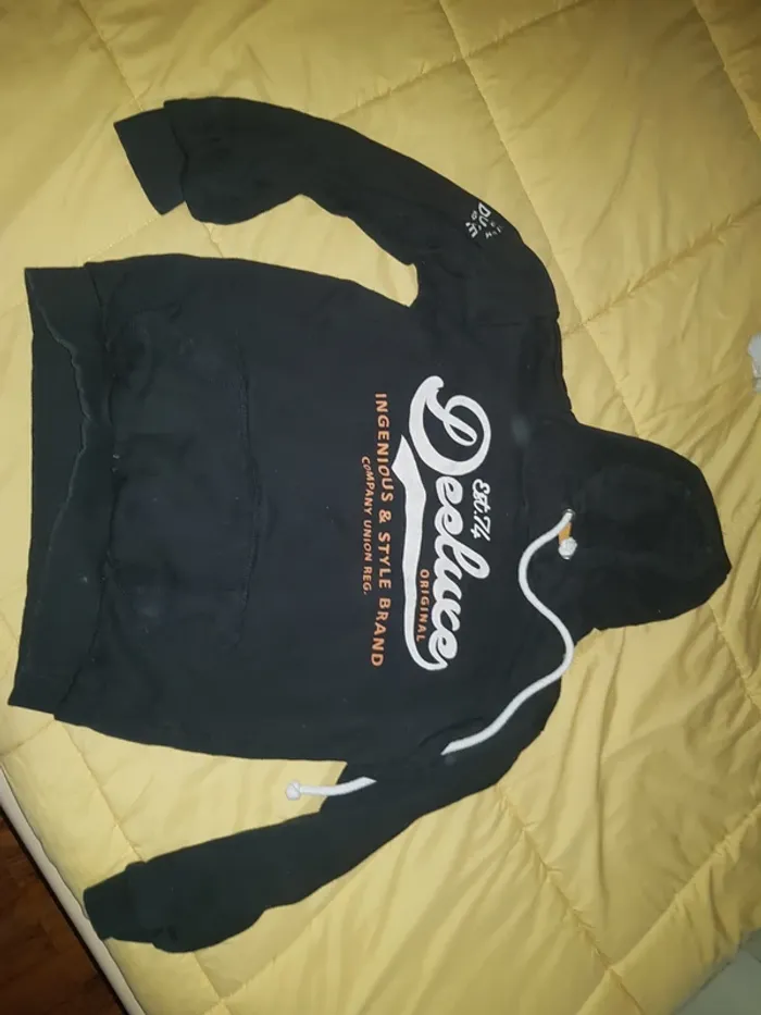 Pull a capuche