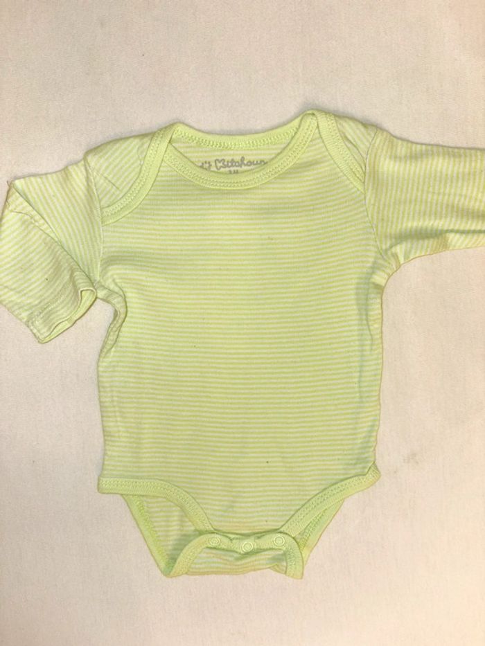 Lot bodie 3 mois - photo numéro 2