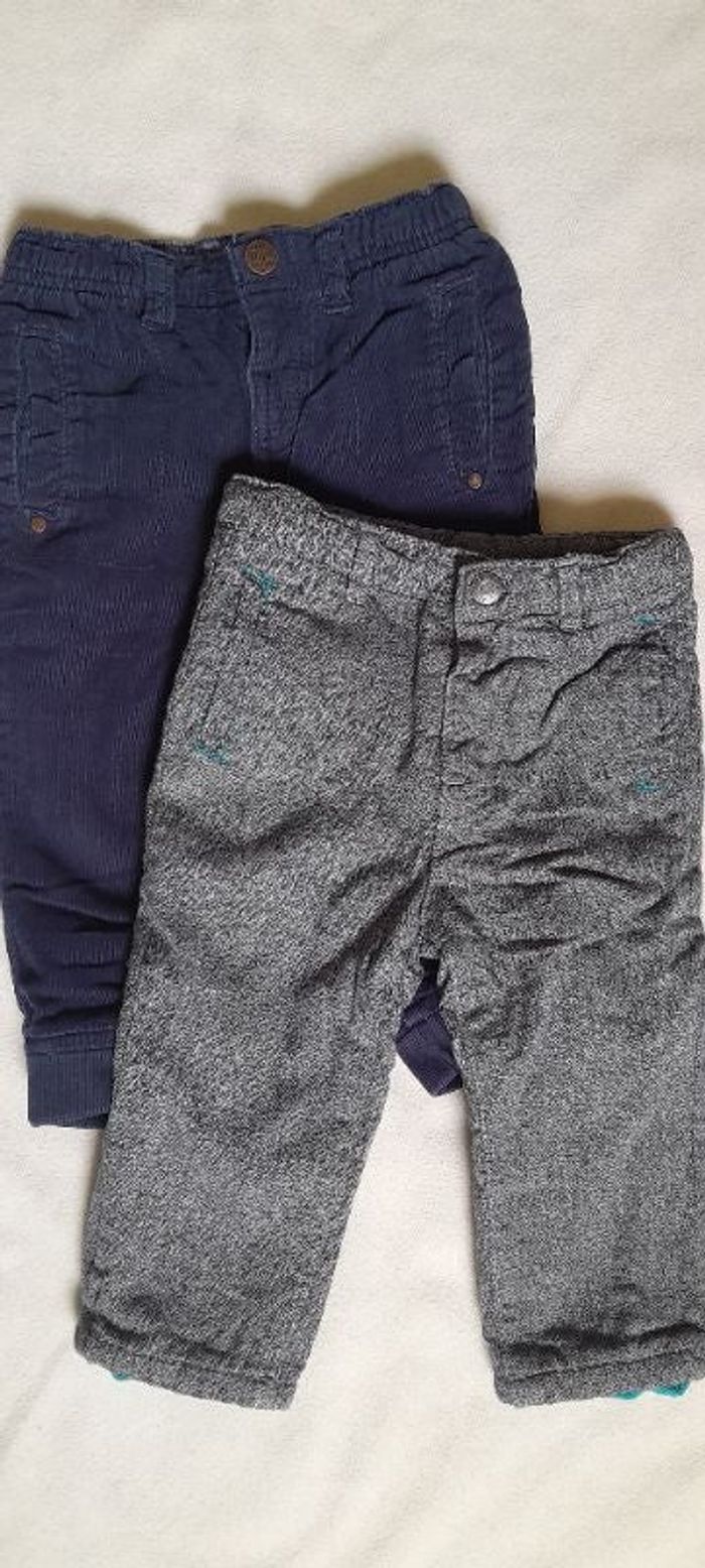 Lot 2 pantalons rembourrés 9-12 mois
