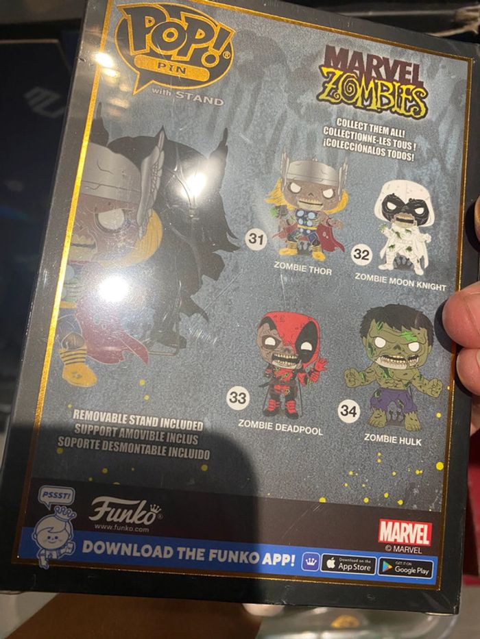 Pin's funko Marvel loungefly thor - photo numéro 2