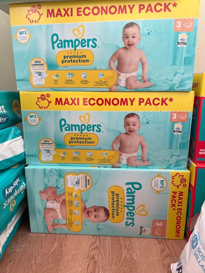 Lot 3 carton couche Pampers taille 3