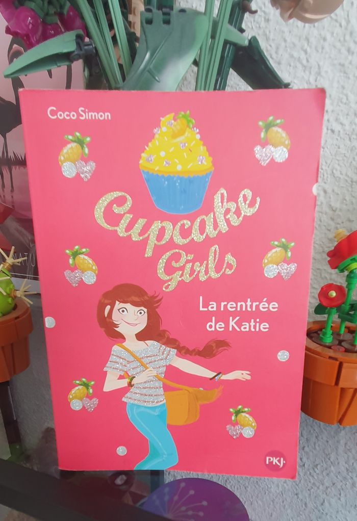 Livre Cupcake Girls "La rentrée de Katie"