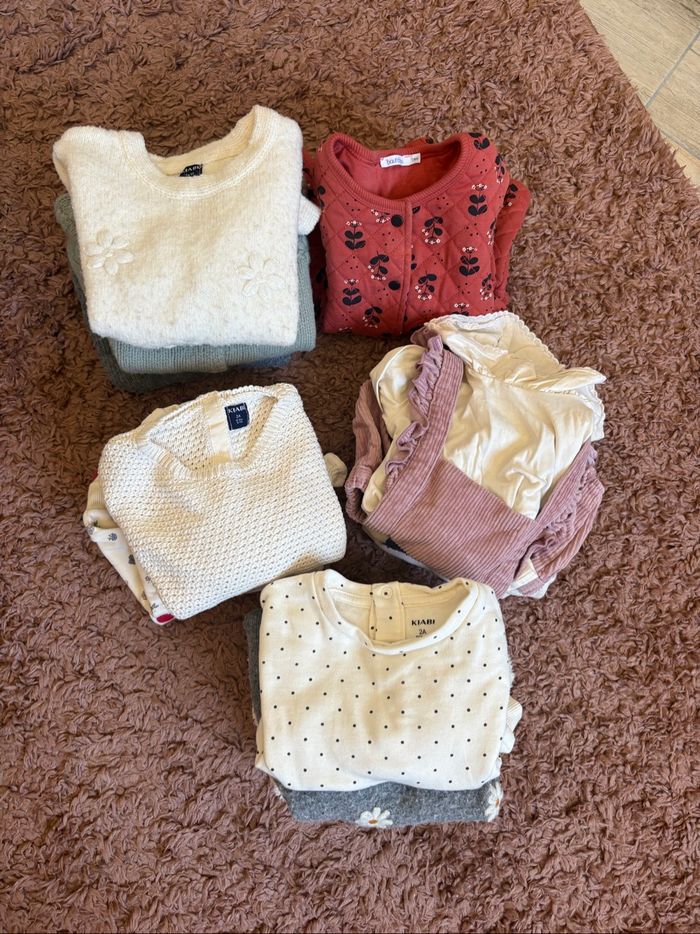 Lot de vêtements 24 mois fille