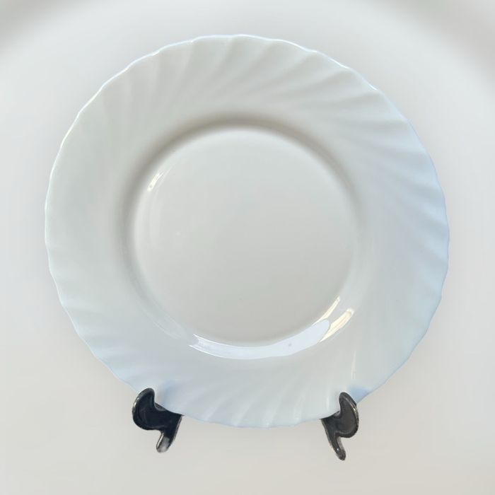6 assiettes plates blanc cassé arcopal Trianon - photo numéro 2