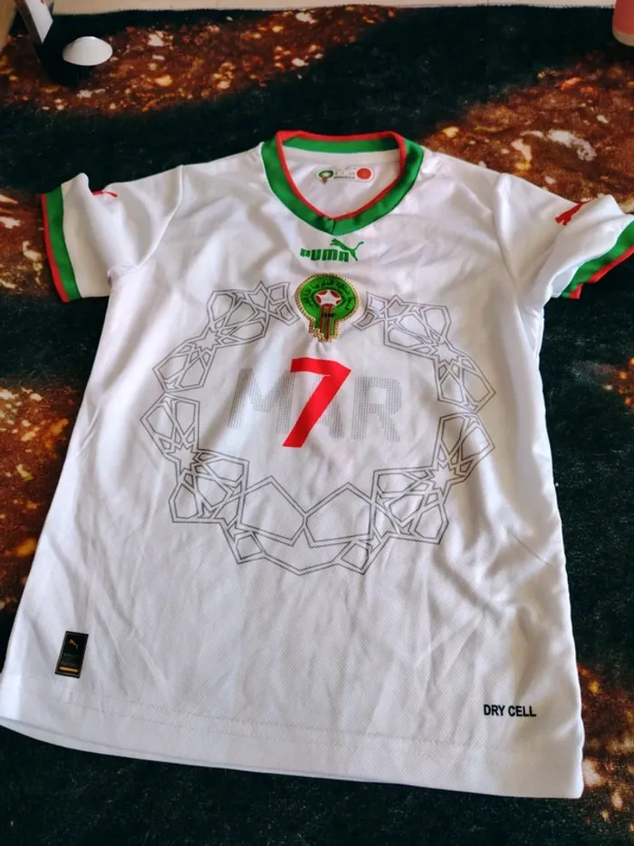 ensemble sport Maroc Puma 8 ans Neuf - photo numéro 2