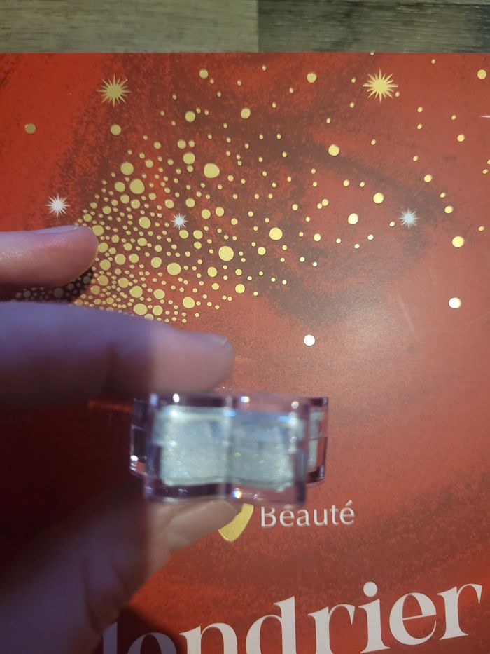 Petite étoile Poudre Irisée argenté Passion Beauté neuf! - photo numéro 3