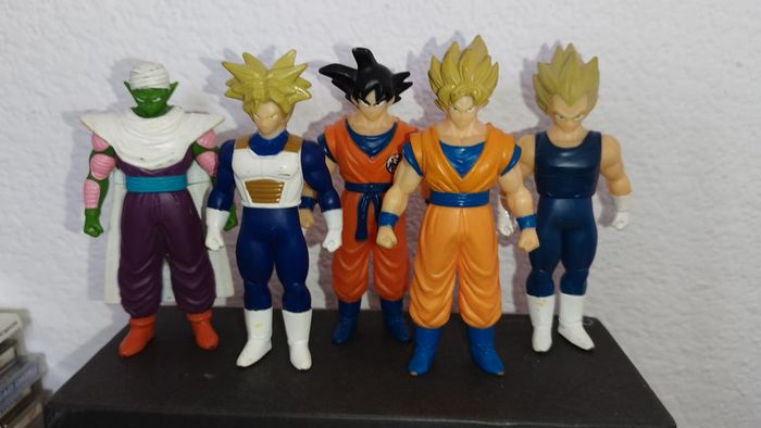 Lot 5 figurines Dragon Ball Z Goku Vegeta Trunks Piccolo DBZ Bandai set figure